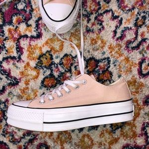 Pink platform converse